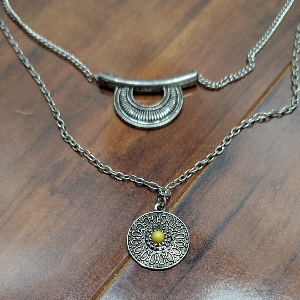 Silver Necklace Set - Picture 2 of 5